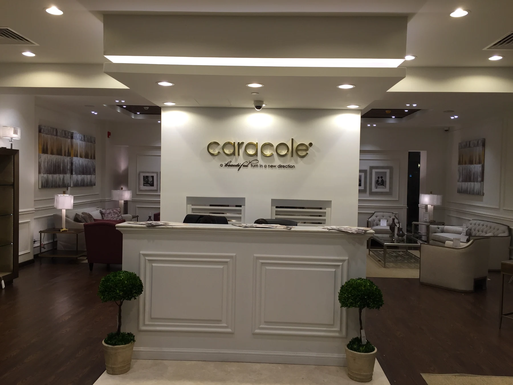 Caracole · Fifth Settlement · Reception counter · photograph